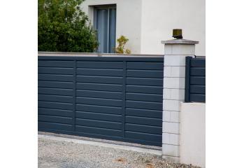 Откатные ворота зашитые профнастилом